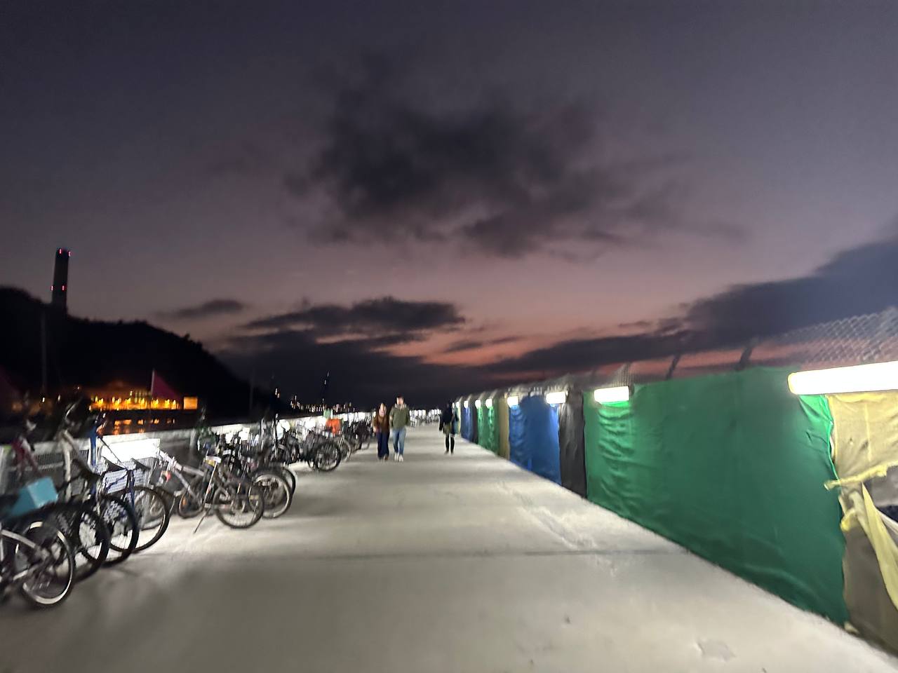 南丫島的夜景碼頭