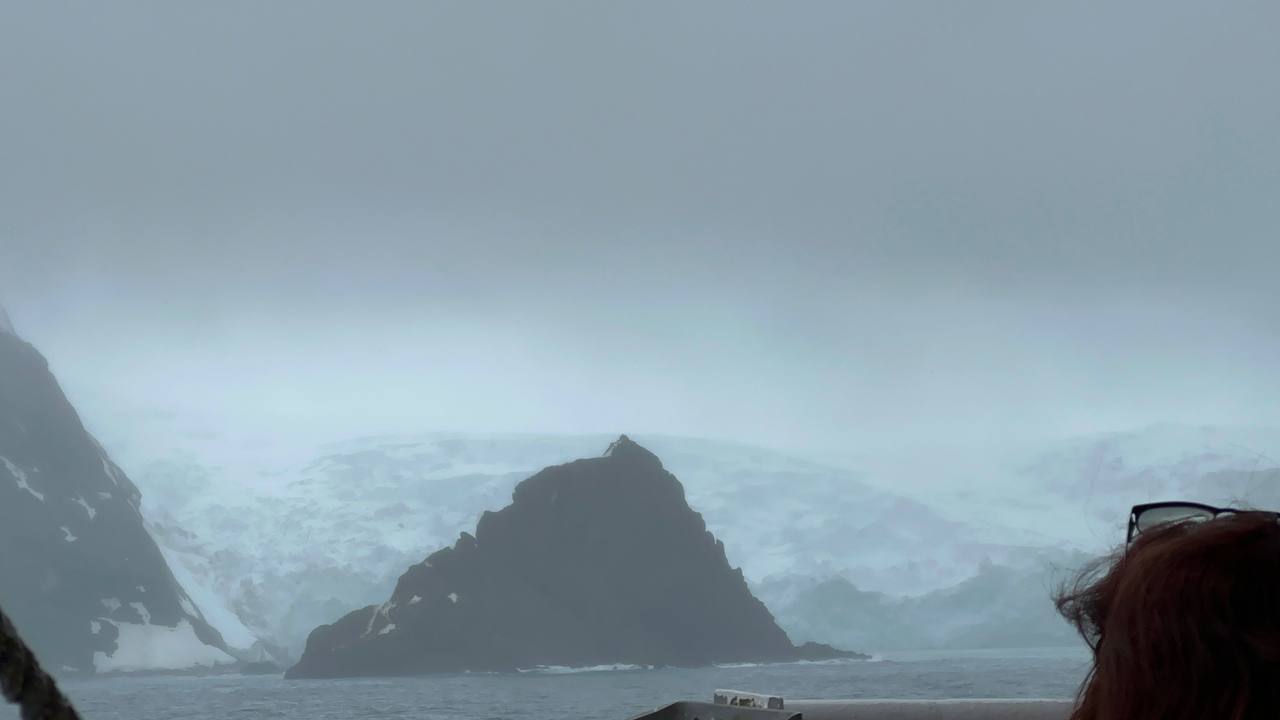 南極象島